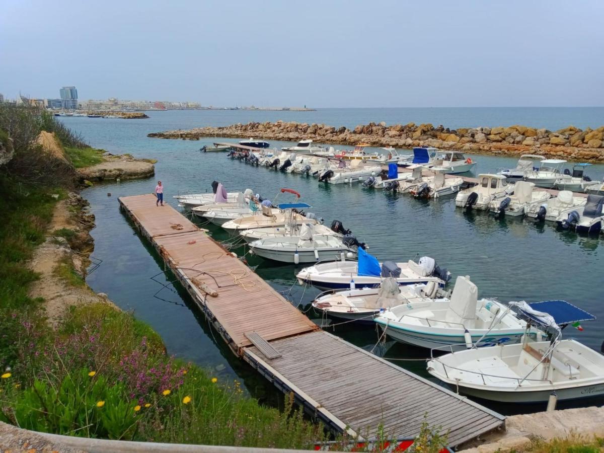 Casa Riva Levante Hotel Галиполи Екстериор снимка